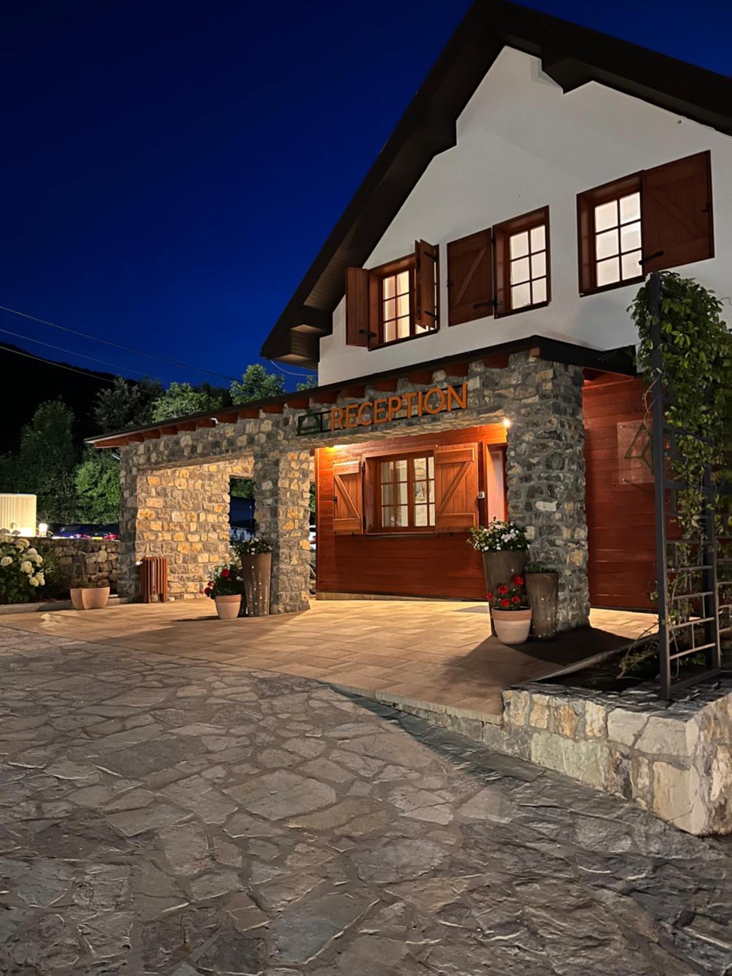 קורניצה Plitvice Village מראה חיצוני תמונה
