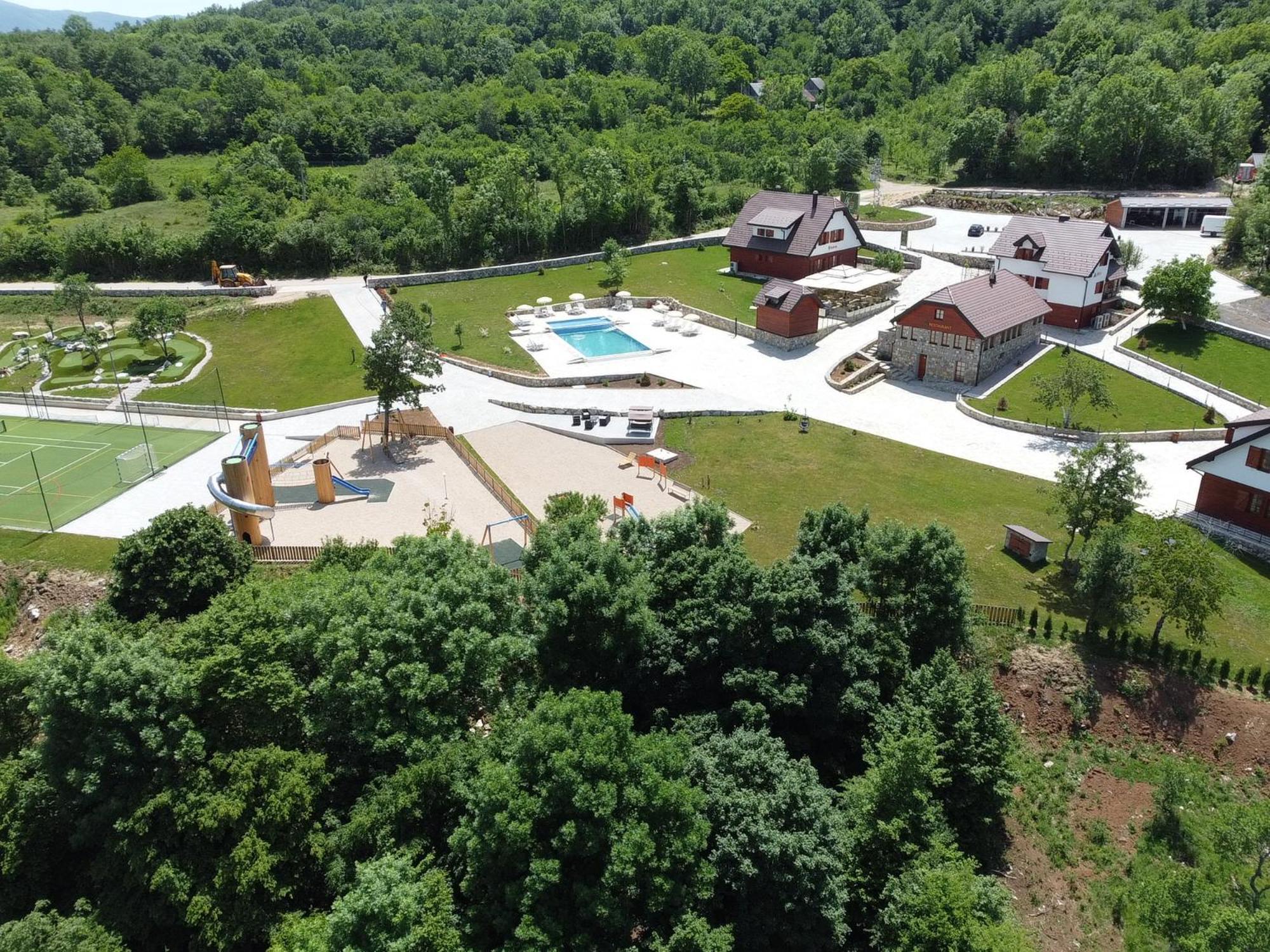 קורניצה Plitvice Village מראה חיצוני תמונה
